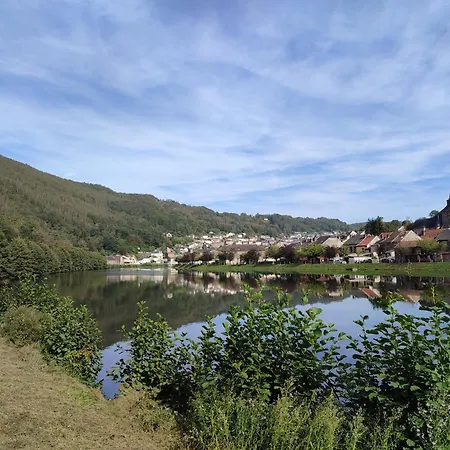 住宿加早餐酒店 Entre Meuse Et Foret Revin (Ardennes)