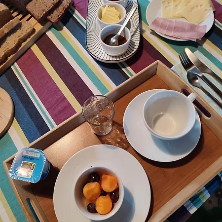 Entre Meuse Et Foret 住宿加早餐酒店 Revin (Ardennes)