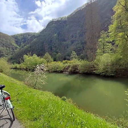 Entre Meuse Et Foret Revin (Ardennes)
